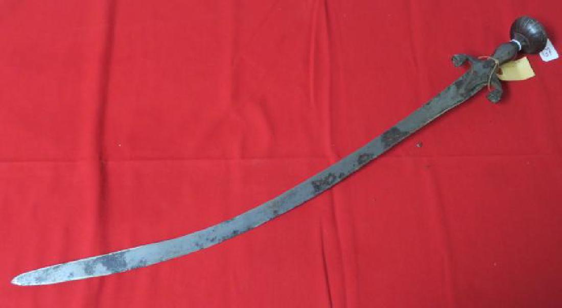 Indian PUNJABI TALWAR Common Soldier's Scimitar:: Indian PUNJABI TALWAR Common Soldier's Scimitar: Talwar means to "Strike a Blow". Sword Type was Brought to India by the Turks in the 13th Century. Sun Hat or Disk Pommel, Single Piece Grip and Quilli
