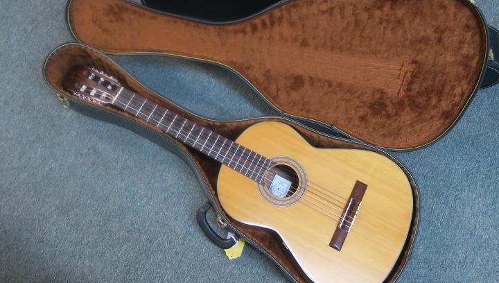 Conn classical guitar deals