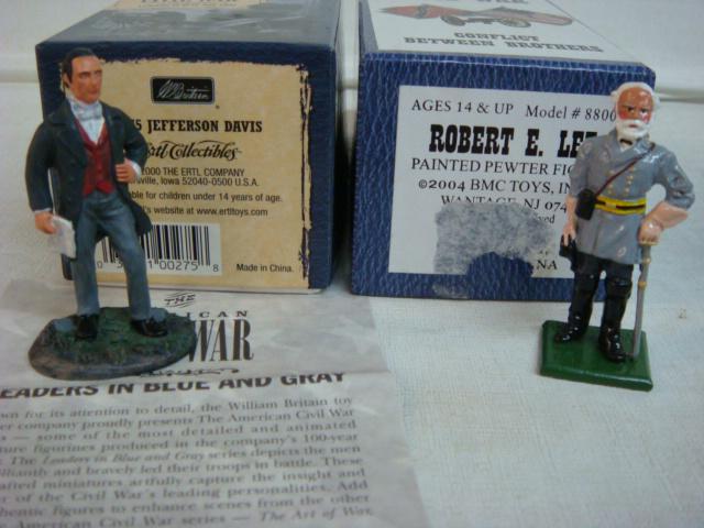 ROBERT E LEE & JEFFERSON DAVIS 1:32 Scale Figurines:: ROBERT E LEE & JEFFERSON DAVIS 1:32 Scale Figurines: Hand painted W. BRITAINS, JEFFERSON DAVIS #00275 and BMC CONFLICT BETWEEN BROTHERS ROBERT E. LEE at Appomattox Court House. Excellent Condition in 
