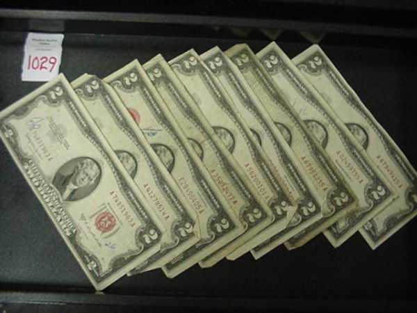 20 US TWO DOLLAR Bills Currency: 1029. 20 US TWO DOLLAR Bills Currency: Perfect for when You run in to those Presidential Candidates. Presidential Autographs on 2 Dollar Bills are VERY Collectible.