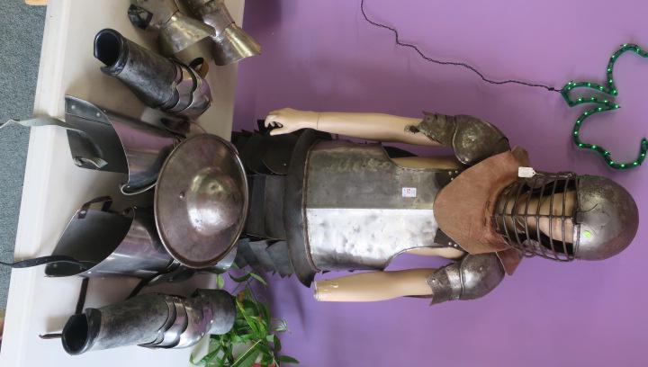 Suit of Armor Number 1: Suit of Armor Number 1 (-)