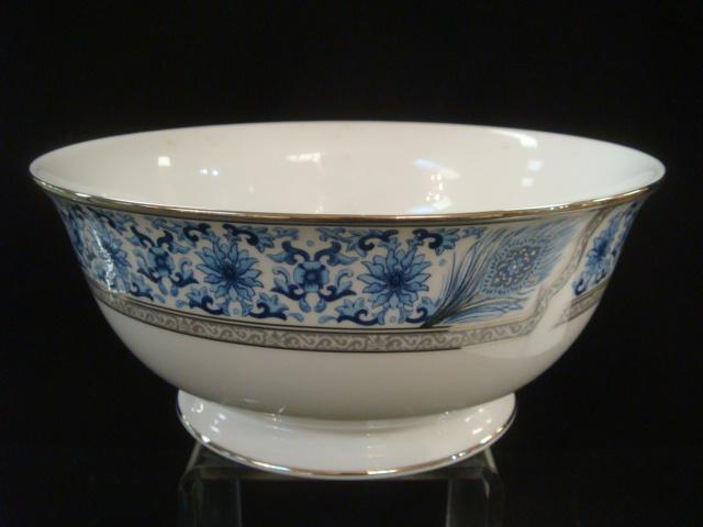 MARCHESA By LENOX Sapphire Plume Bowl:: MARCHESA By LENOX Sapphire Plume Bowl: Made in USA, Large RpounddServing Bowl with Elegant Scrolling Vines and Plumage Ornament. Platinum Accents on Durable White Bone China. Sells New for $235. 4" x 