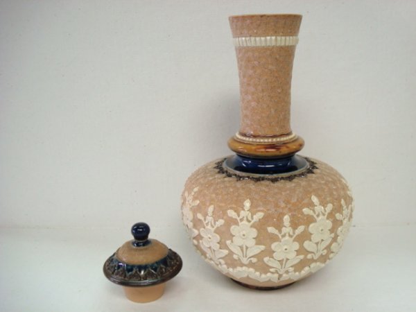 ROYAL DOULTON LAMBETH Covered Vase - 5