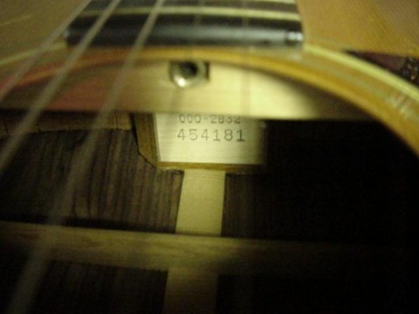 CF MARTIN Acoustic Signed JULIAN LENNON Guitar - 7