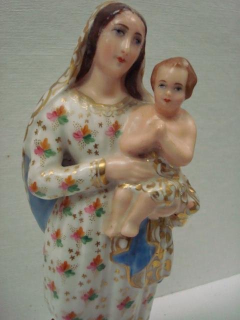 Hand painted Porcelain Figurines of the Holy Family - 3