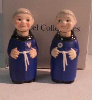 GOEBEL Rare Blue Friar Tuck Oil & Vinegar Set, 102805:: GOEBEL Rare Blue Friar Tuck Oil & Vinegar Set, 102805: Goebel Germany Marks, New In Box, in Original Packaging. (200-400)