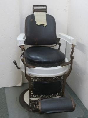 E berninghaus barber chair hotsell