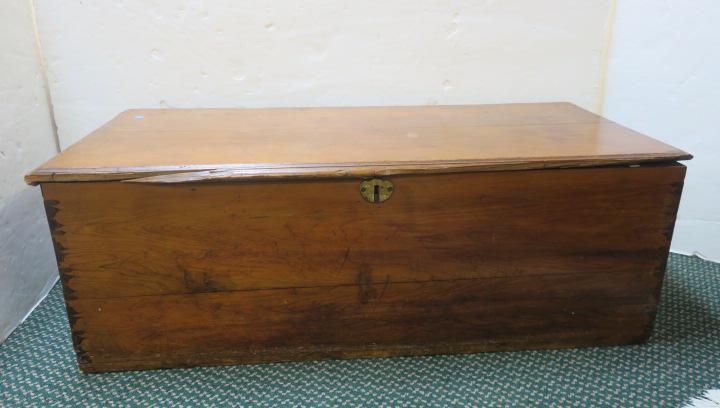 Antique Pine? Storage Chest, with Til: (1 of 5)