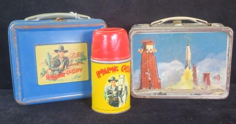 1950's HOPALONG CASSIDY and MERCURY 7 Lunchboxes:: 1950's HOPALONG CASSIDY and MERCURY 7 Lunchboxes: HOPALONG CASSIDY Blue Lunchbox with Picture and Complete Yellow Thermos Bottle and Cap. Very Good Condition. Mercury 7 Lunchbox with Pictures all arou