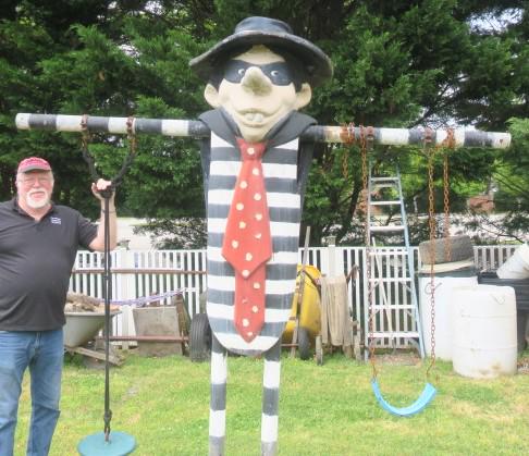 Mcdonald's Playground; Hamburgler Swing Set:
