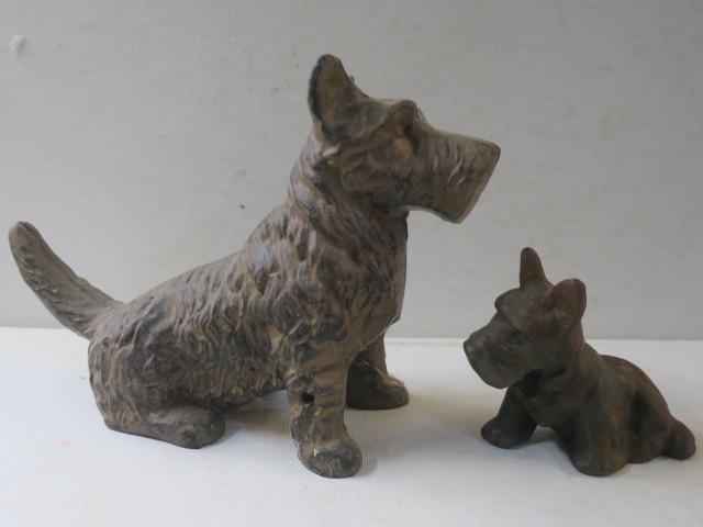 Two Vintage Cast Iron Scotty Dogs: (1 of 4)