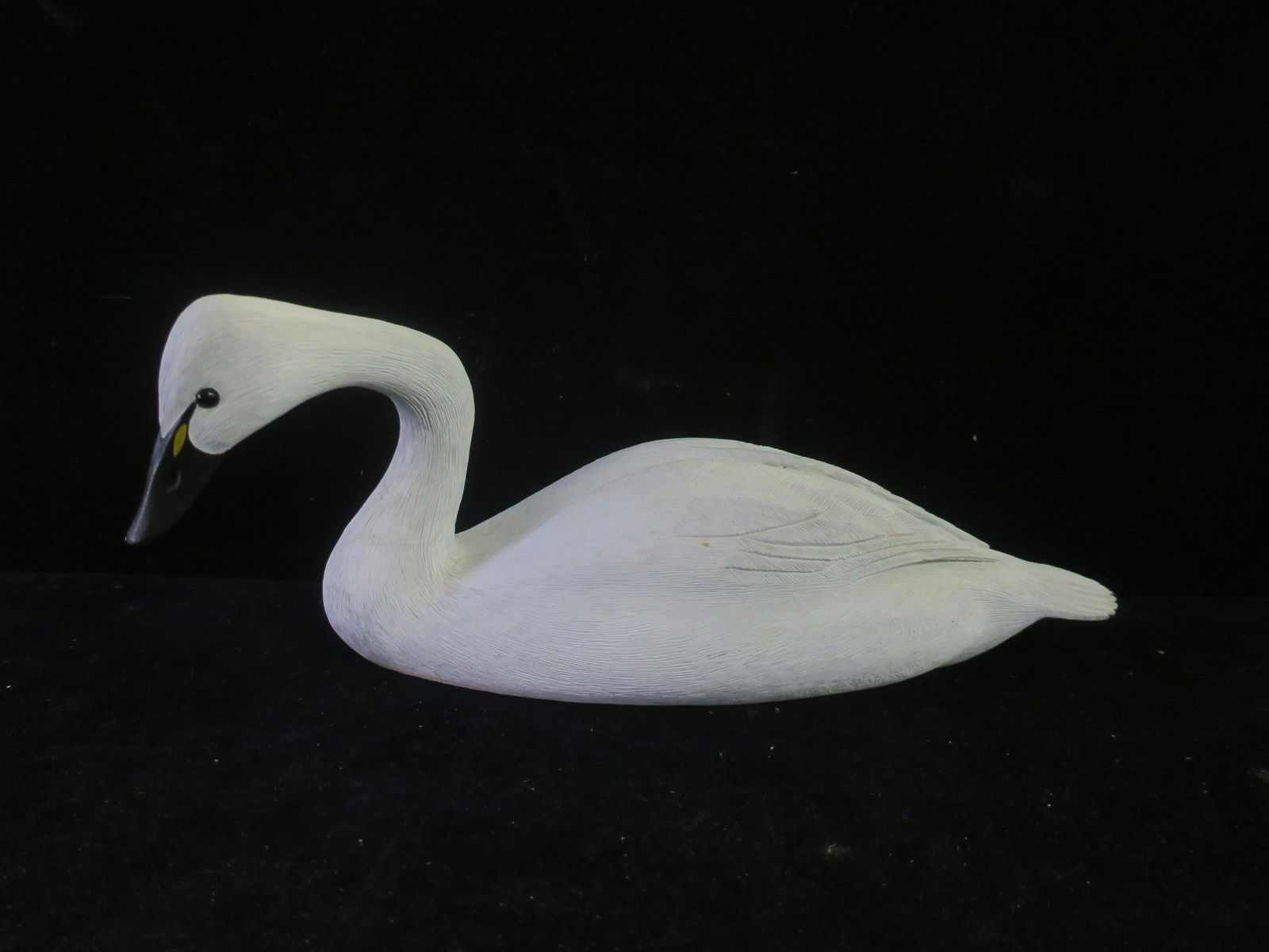 Whistling Swan Hand Carved by ROE TERRY, 1982: (1 of 4)
