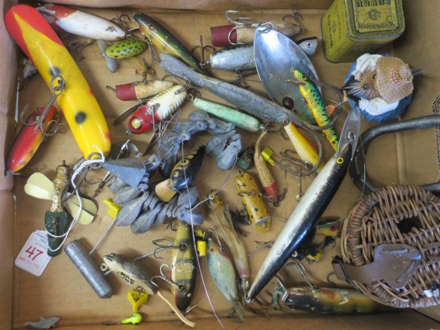 Collection of Vintage Fishing Lures:: Collection of Vintage Fishing Lures: Includes Cordell Big O Black and Gold, Heddon Crazy Crawler and River Runt, Red Eye Muskie Large Spoon, T-60 Flat Fish Lure, Rapala Sinking CD18. Many More Unmarke