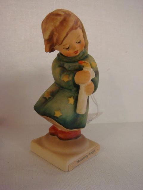 HUMMEL #21/0 TMK-5 Heavenly Angel: HUMMEL #21/0 TMK-5 Heavenly Angel: Artist Initialed,'79, 4"T. Also Advent Angel.