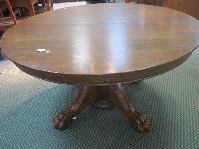 Large Round Oak Pedestal Table with Large Paw Feet: (1 of 3)