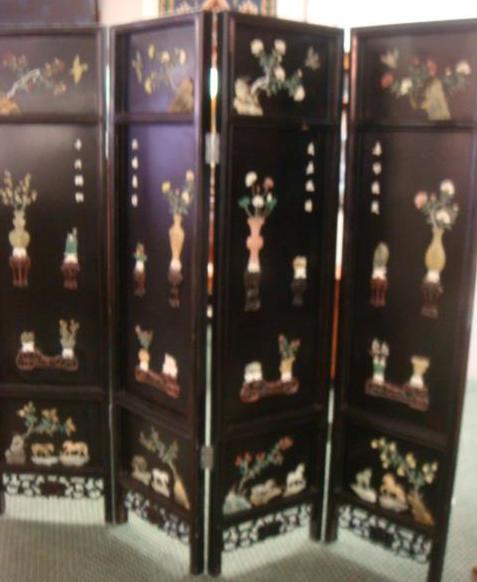 Four Panel Chinese Lacquered Screen, Hand Carved Jade: (1 of 6)