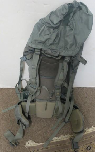 US ARMY RPG with Pack Frame: Keeps a Couple of RPG's (1 of 2)