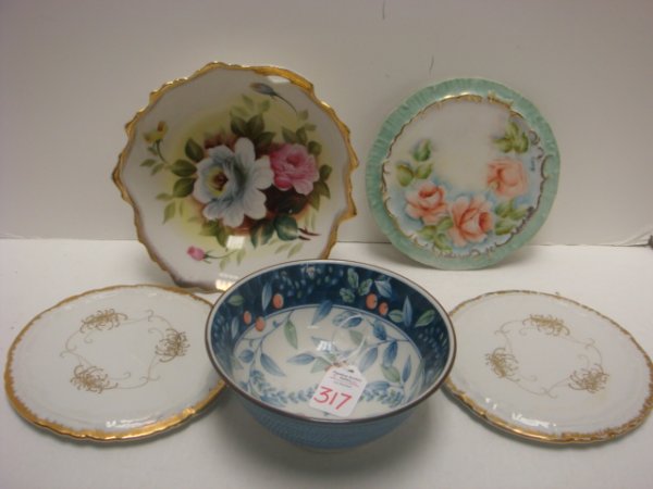 3 Ceramic Trivets, Handpainted and Oriental Bowls: 3 Ceramic Trivets, Handpainted and Oriental Bowls: 6 3/8"D Handpainted Trivet Signed Doris, Two 6 1/2" White and Gold Trivets, 7 1/2"D Leaf Form Bowl with Handpainted Floral and 6"D Oriental Bowl with