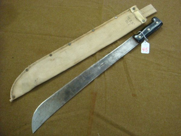 US NAVY Machete and Case: US NAVY Machete and Case: Manufactured in Sheffield England. US Navy Mark 2 Case. (25-50)