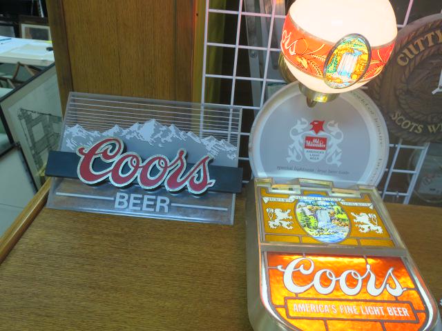COORS and OLD MILWAUKEE Bar Decorations:: COORS and OLD MILWAUKEE Bar Decorations: Coors Wall Lamp and Two Light Up Advertising Signs. Old Milwaukee Beer Tray. (80-160)