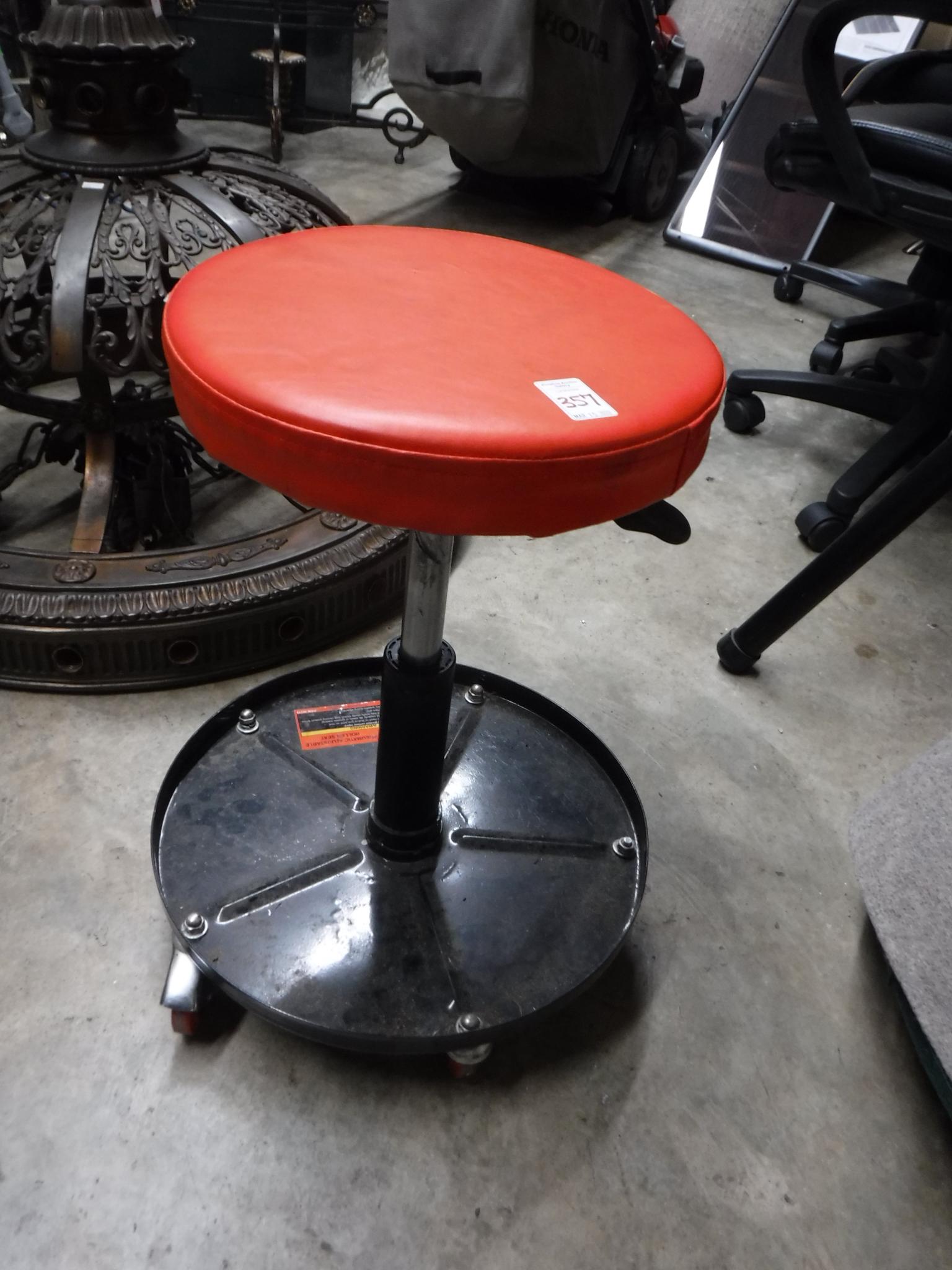 Mechanic's Rolling Seat with Parts and Tool Tray: (1 of 2)