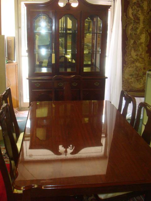8 Piece Mahogany Dining Room Set: 8 Piece Mahogany Dining Room Set: Darl Mirror Sheen Red Finish with Double Glass Door Top and 3 Door with 2 Drawer Base. 3' X 5' Table and Six Chairs; 4 Side and 2 Arm with White Brocade Upholstered S