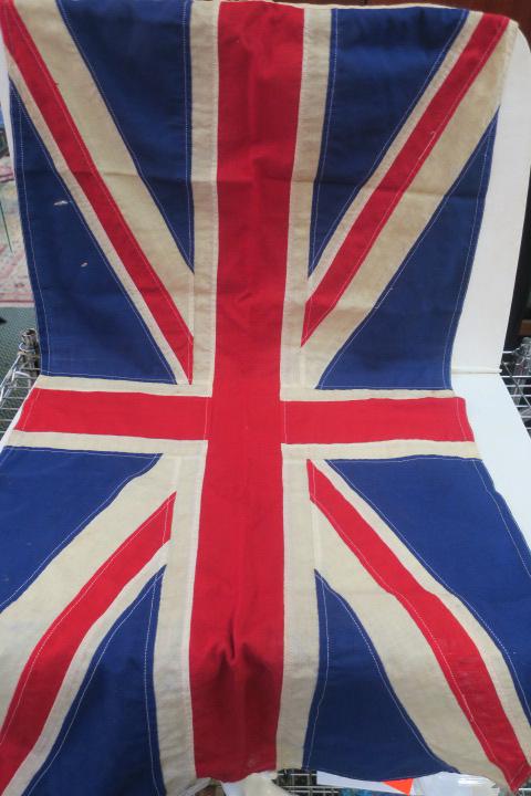 Flag of the United Kingdom:: Flag of the United Kingdom: Cross of St George and St Andrew Superimposed on Each Other. Measures 26" x 56", Very Good Condition. Grandfather who Flew P-38's From England in World War Two Brought it H
