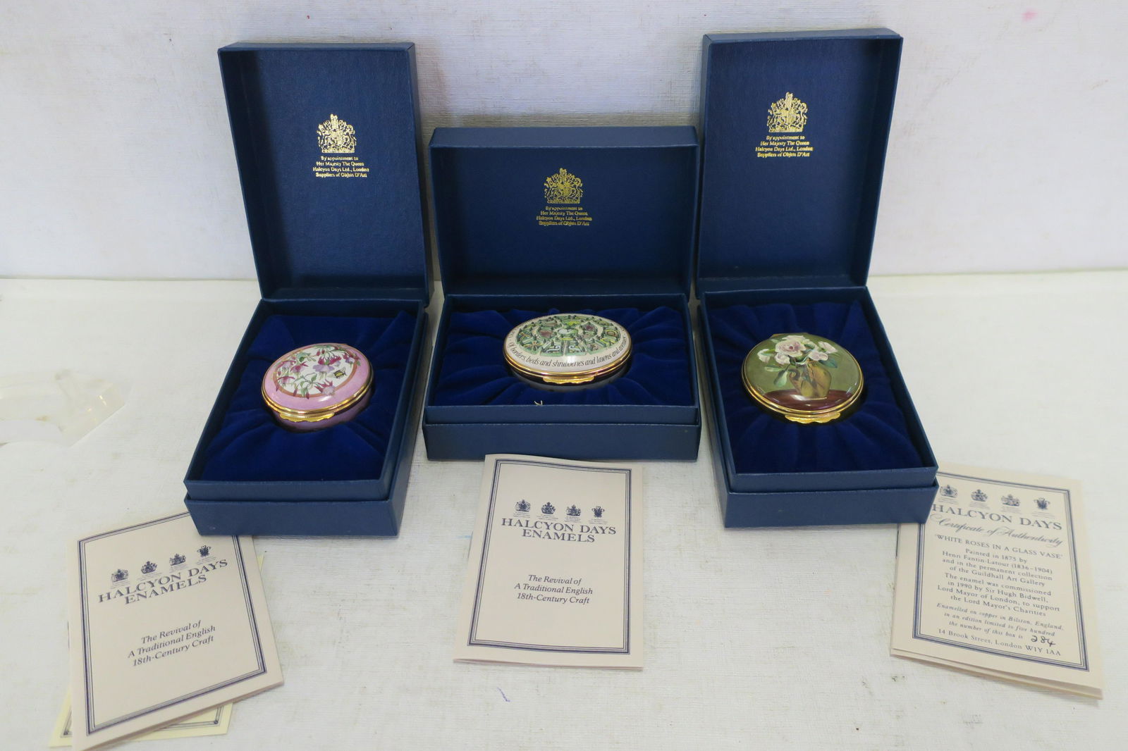Three HALCYON DAYS ENAMEL Boxes with Floral Themes: (1 of 3)