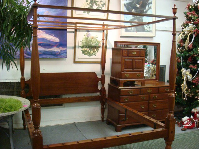 VIRGINIA GALLERIES Wild Black Cherry Bedroom Set:: VIRGINIA GALLERIES Wild Black Cherry Bedroom Set: Includes Full Size Canopy Bed with Rope Style Rails. Has Double Cresser with 3 Over 6 Drawers and Large Framed Mirror. Has Night Stand with Drawer Ove