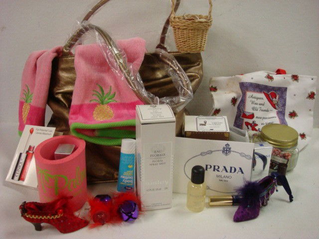 New Gold NEIMAN MARCUS Tote Bag with Frog Beach: New Gold NEIMAN MARCUS Tote Bag with Frog Beach Towel 2 Pineapple Hand Towels, Scented Candle, Shoe Ornament, Red Hat Bag and Ornaments, Guerlain Key Holder, Basket of Shells, Sisley Cologne, Jay Stro