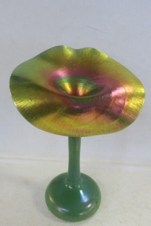 LUNDBERG STUDIOS Jack in the Pulpit Vase: (1 of 3)