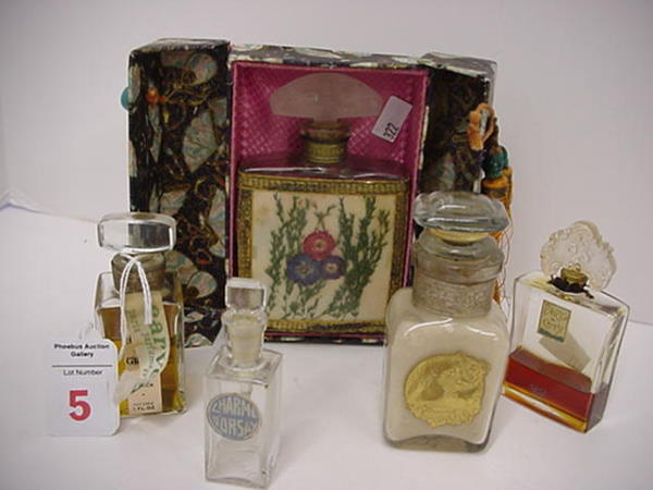 LOT 40 Vintage Designer Perfumes LOT 40 Vintage Designer Perfumes