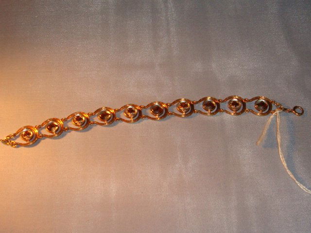 14KT English Essex Intaglio Crystal Bracelet: 14KT English Essex Intaglio Crystal Bracelet: Clear Fox & Horse Painted Intaglios in Yellow Gold Horseshoe Links. Carved with Attention to Detail on Mother of Pearl. Total of 10 Fox and Horses Set Ori