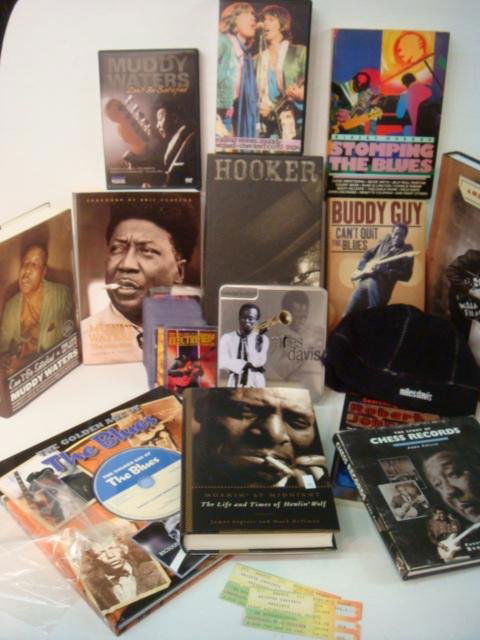 Blues Players Memorabilia and Books: Blues Players Memorabilia and Books: Books and CD's by Muddy Watters, John Lee Hooker, Buddy Guy, BB King, Miles Davis, Robert Johnson, Howlin Wolf and General Blues Artists. Blues Legends Trading Car