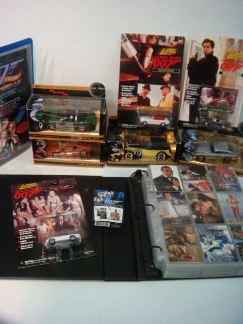 007 JAMES BOND, Cars and Bond Girl Cards:: 007 JAMES BOND, Cars and Bond Girl Cards: CORGI Model cars from Movies Goldfinger, Thunderball, For Your Eyes Only & Die Another Day. John Lighting Cars Goldfinger, The Living Daylights & You Only Liv
