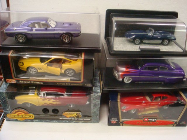 Five Special Edition Die Cast Cars:: Five Special Edition Die Cast Cars: Includes Maisto and Bburago, Ferrari, Jaguar and Muscle Cars. 1:18 Scale. (60-100)