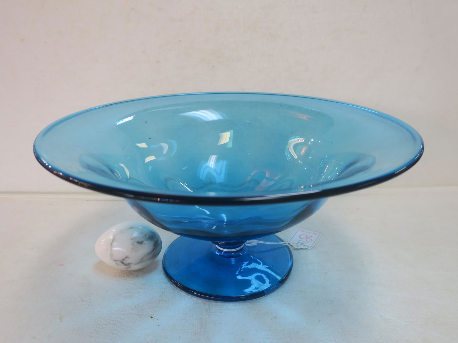 Blue Footed Center or Fruit Bowl: (1 of 3)