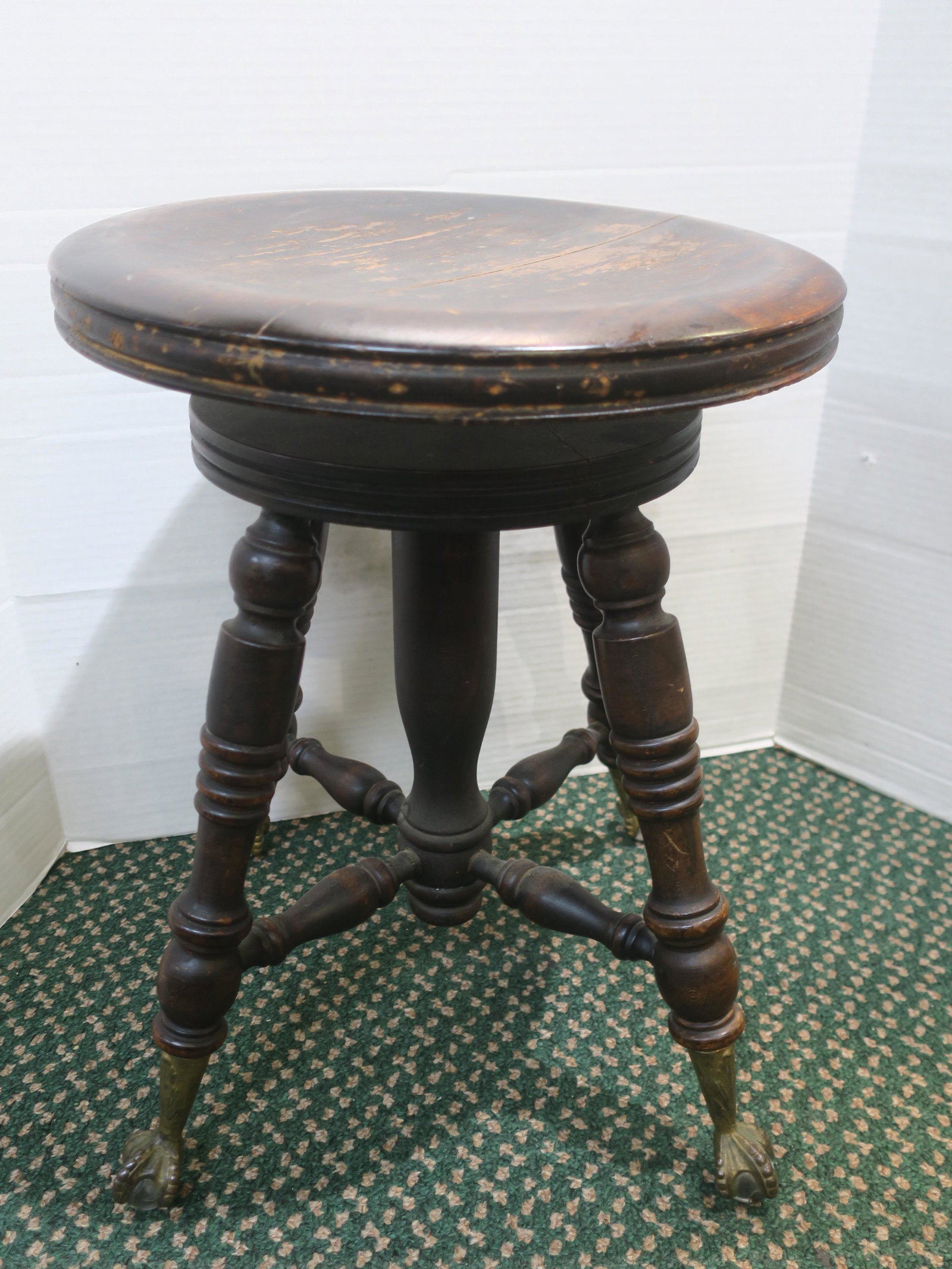 Victorian Swivel Piano Stool: (1 of 3)