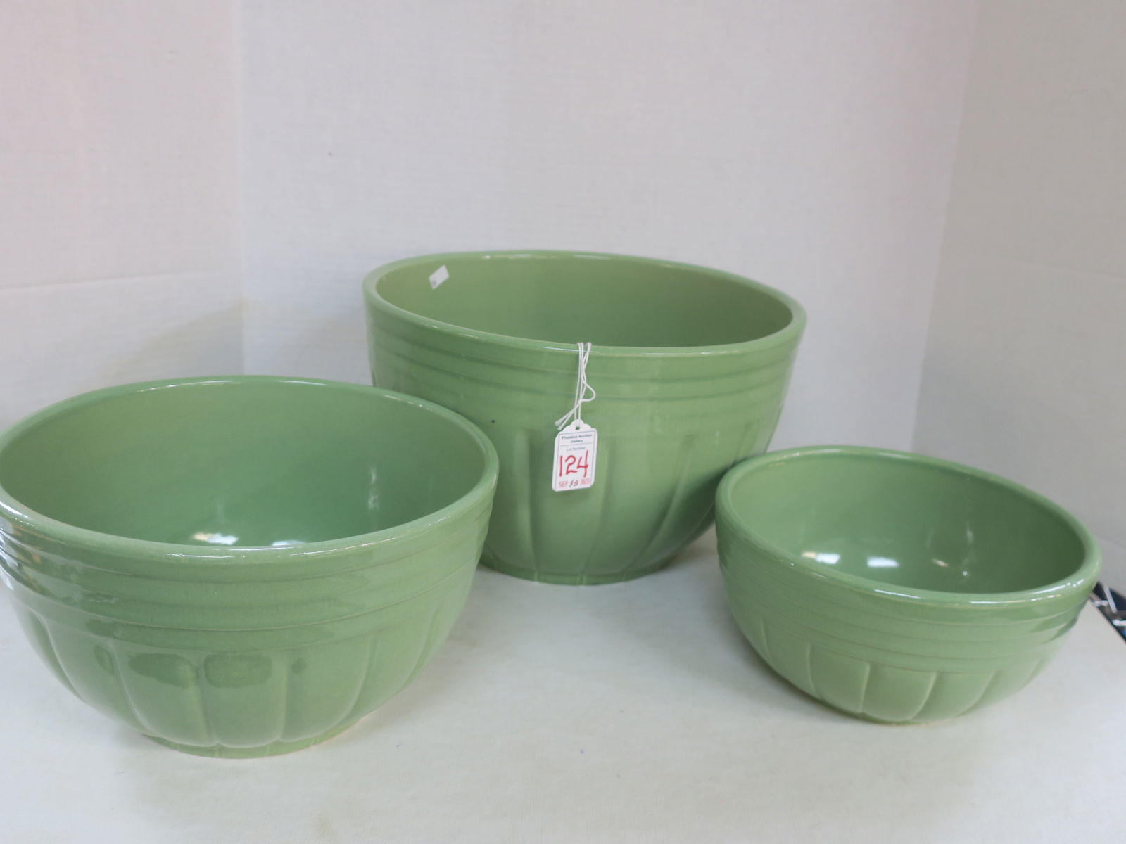Three R.R.P. CO Roseville OH #168 Mixing Bowls: (1 of 3)