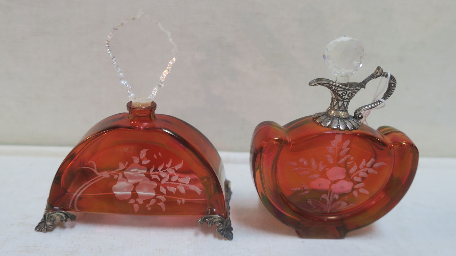 Two CRISTALLO E ARGENTO Italiani Perfume Bottles: (1 of 4)