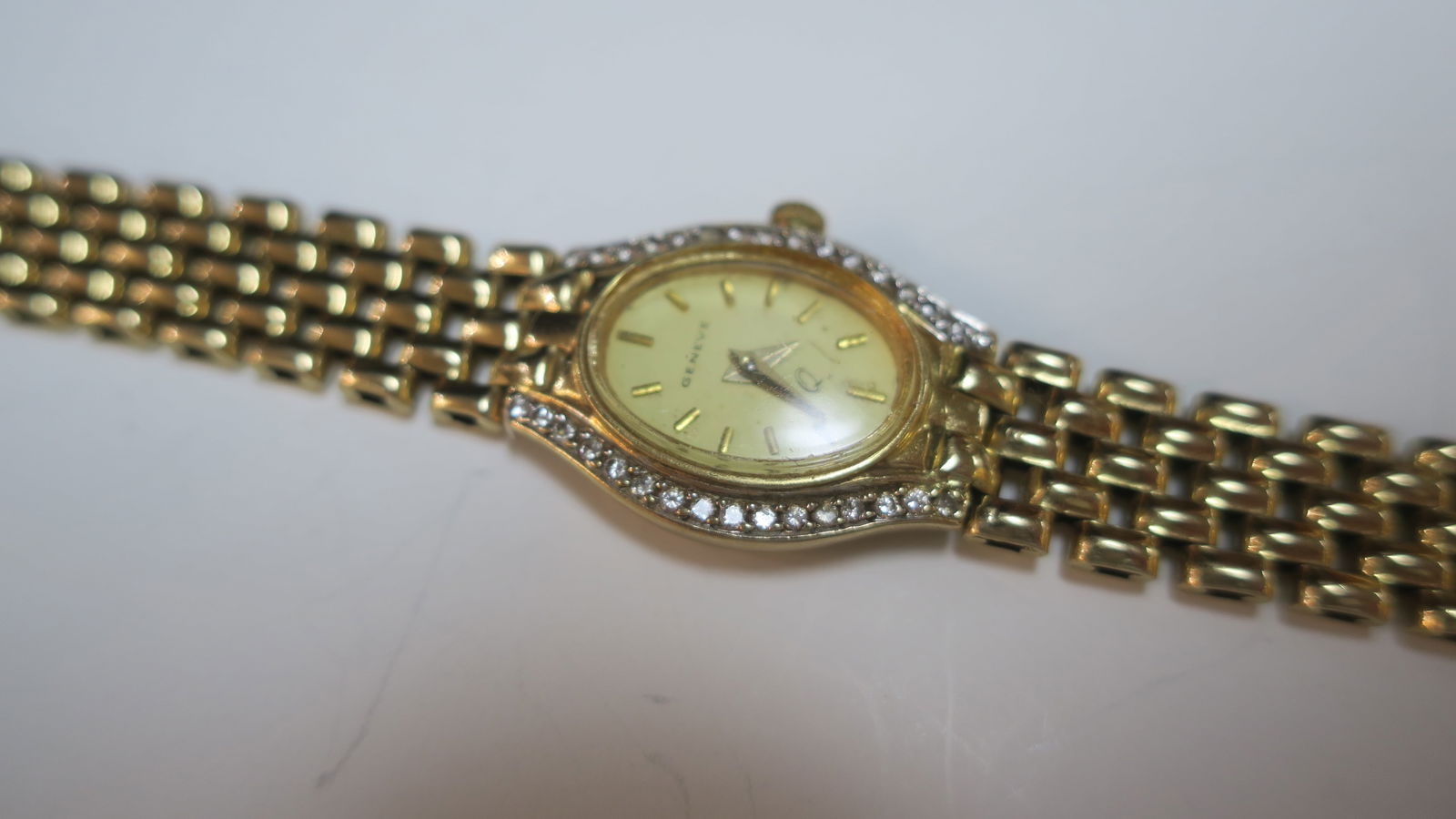 Vintage GENEVE Ladies 14Kt and Diamond Watch: (1 of 3)
