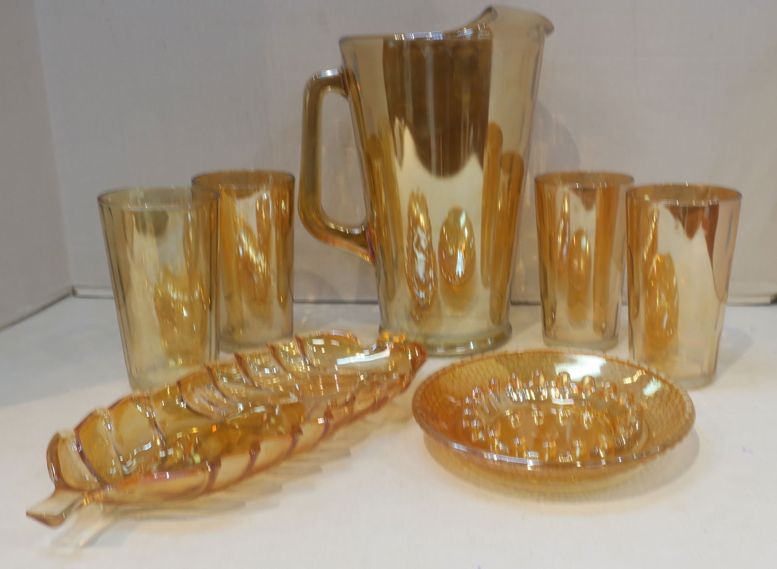Vintage Glass Iridescent Marigold Glassware: (1 of 2)