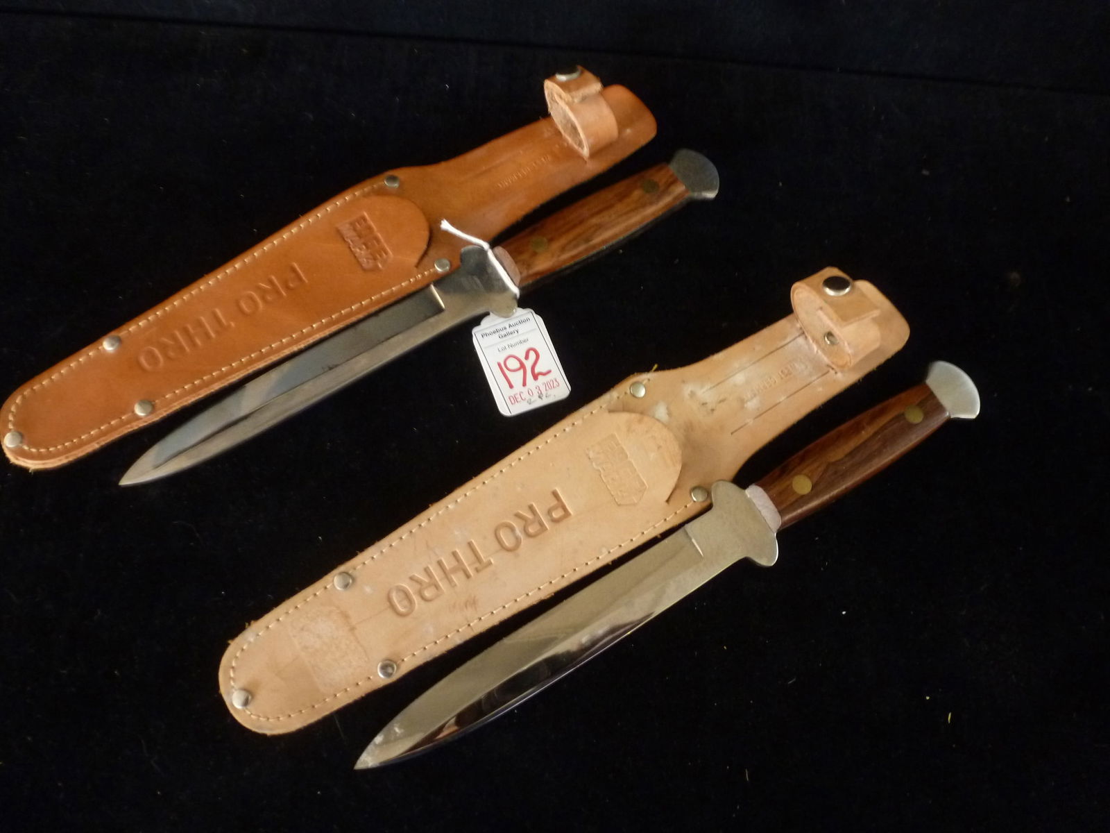 Pair of EDGEMARK 403 Throwing Knives w/ Sheaths: (1 of 3)