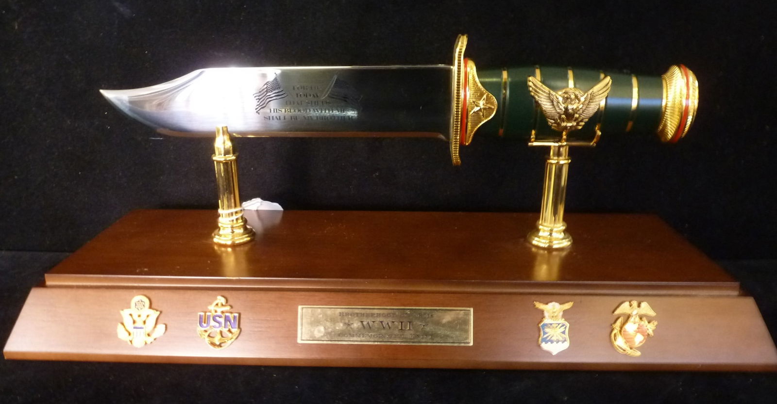 BROTHERHOOD OF ARMS WORLD WAR II Commemorative Knife: (1 of 5)