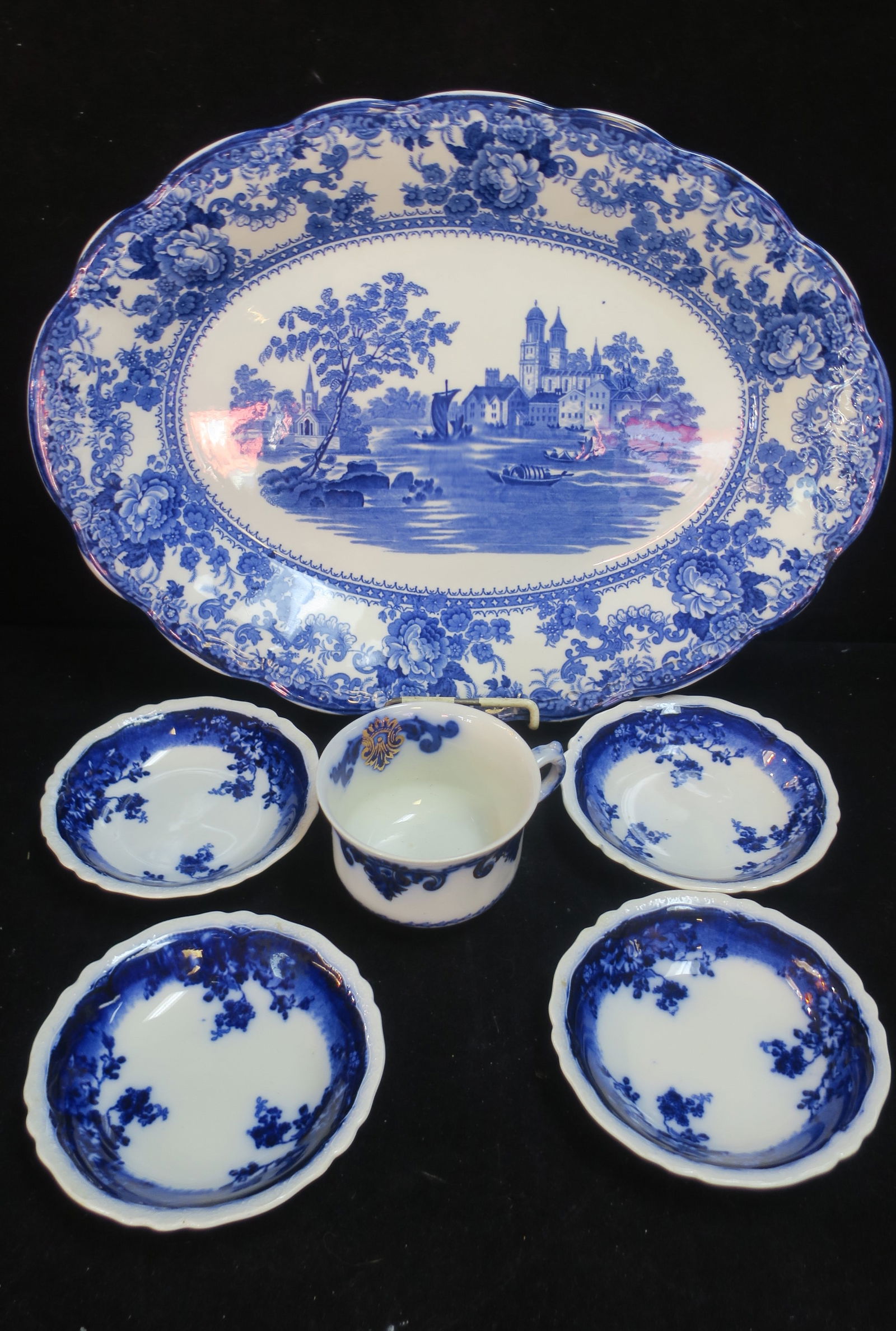 Flow Blue Platter, 4 Fruit Bowls and Teacup: (1 of 7)