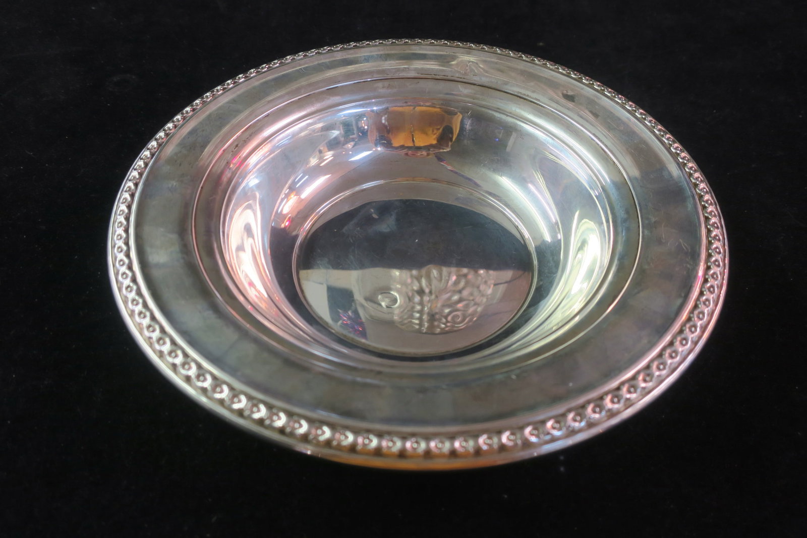 ROGERS Sterling Silver Low Bowl:: ROGERS Sterling Silver Low Bowl: Bowl Pattern 3070 is 8 1/2"D, 1 1/4"T. Some Dents. 5.7 oz or 4.8054 ozt. (200-300)