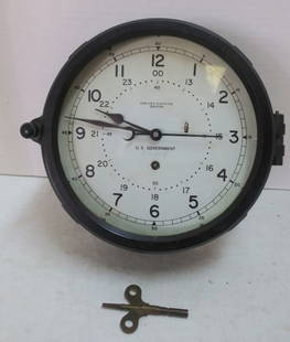 CHELSEA CLOCK COMPANY, US Navy Ships Clock:: CHELSEA CLOCK COMPANY, US Navy Ships Clock: US Government Serial Number 816418 with Hour Minute and Second Hands, Fast and Slow Adjustment. Cover Opens Up for access to Dial. Working Order with Key. V