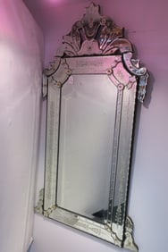 Reverse Etched Fancy Venetian Wall Mirror:
