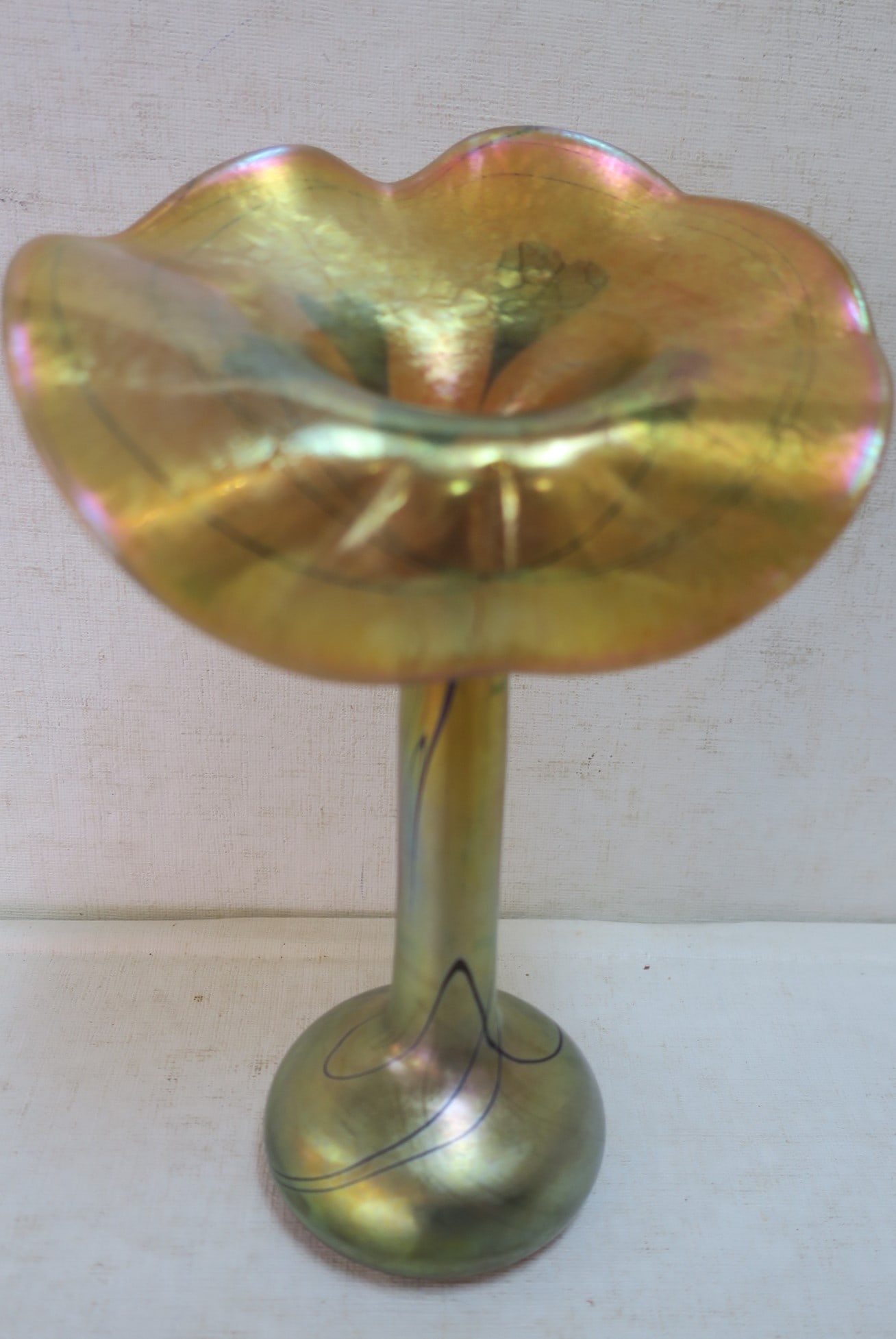 LUNDBERG STUDIOS Iridescent Jack in Pulpit Vase: (1 of 4)