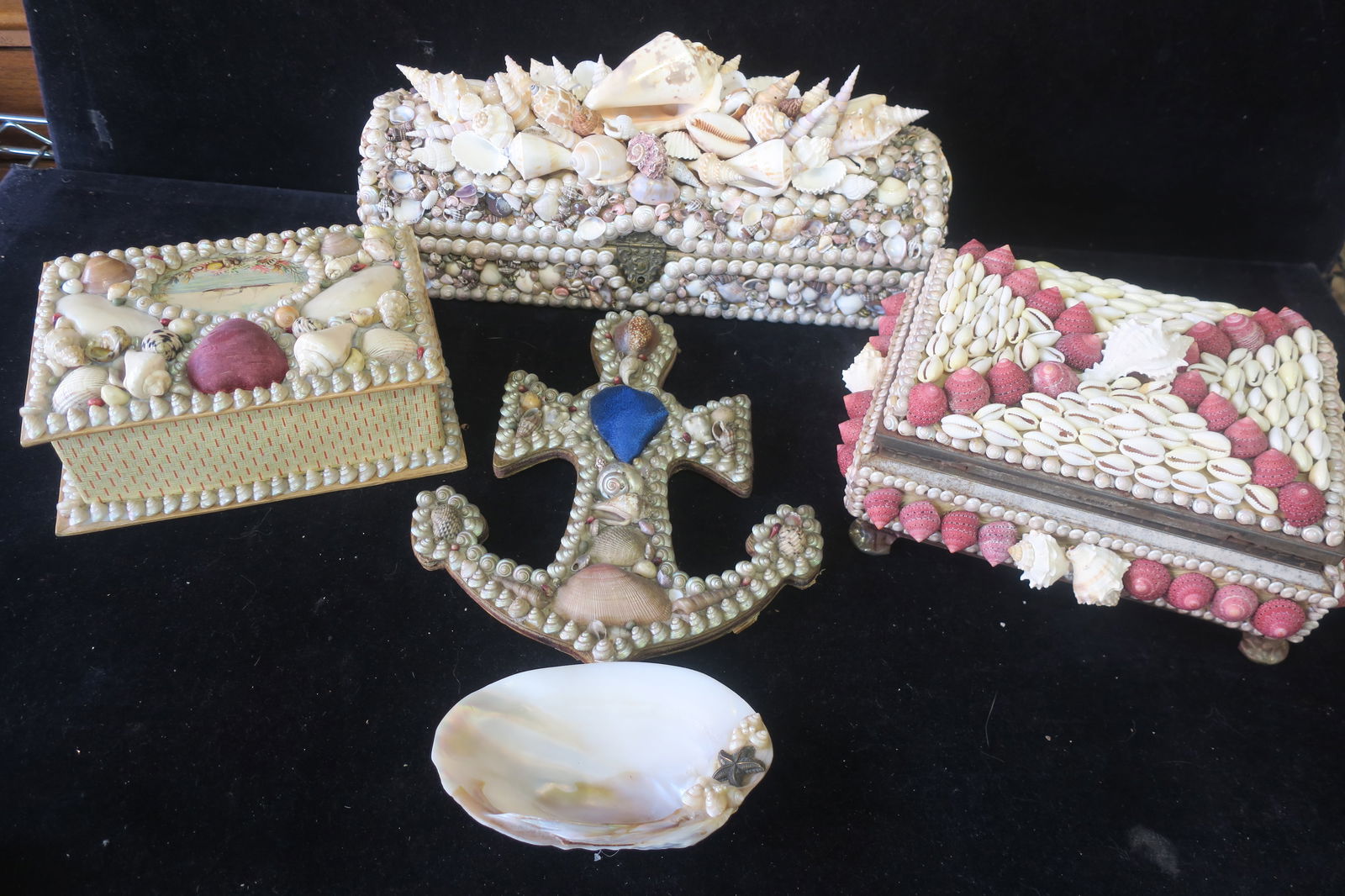 Five Vintage Sailor's Shell Art Boxes, Hangers, Shell: (1 of 6)